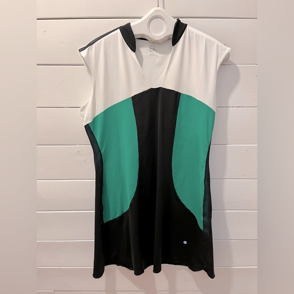 EP SPORT – Black, White & Green Sleeveless Dress – Size XL